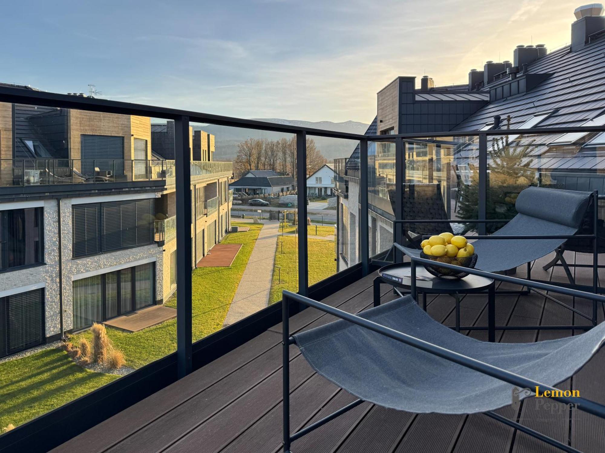 Apartament Krzysztofa Bochusa イェレニャ・グーラ エクステリア 写真