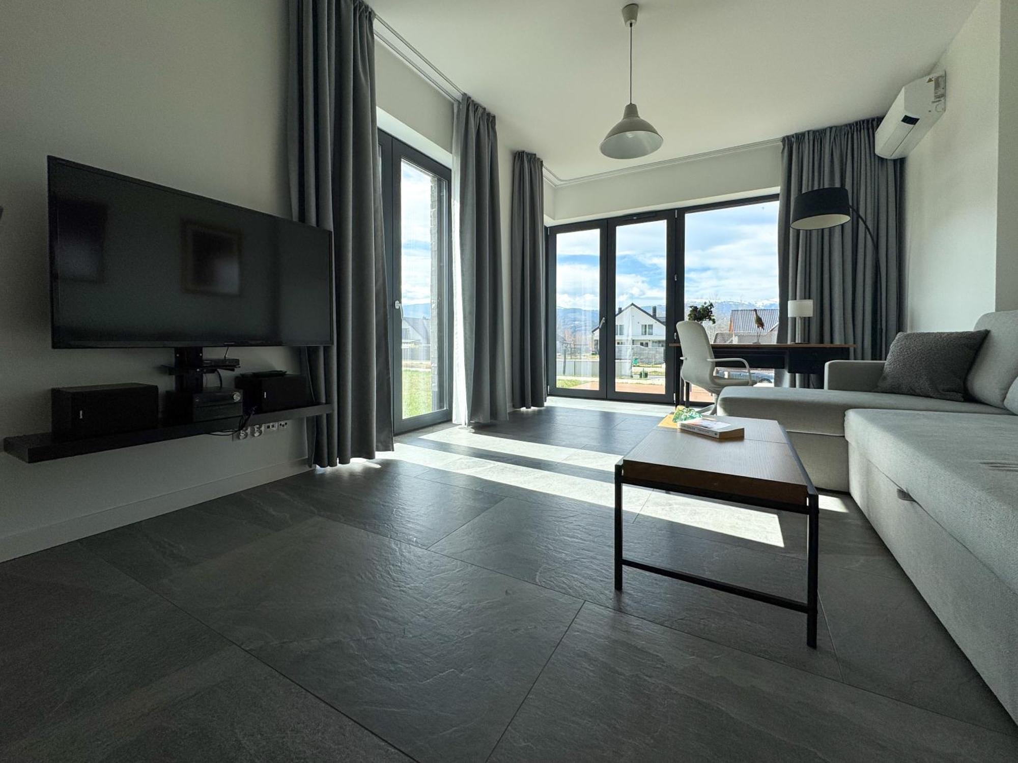 Apartament Krzysztofa Bochusa イェレニャ・グーラ エクステリア 写真